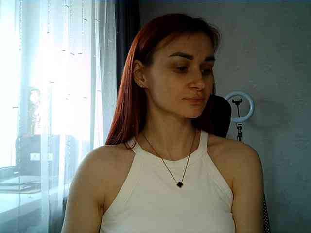 SweetQueen11 webcam