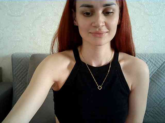 SweetQueen11 webcam