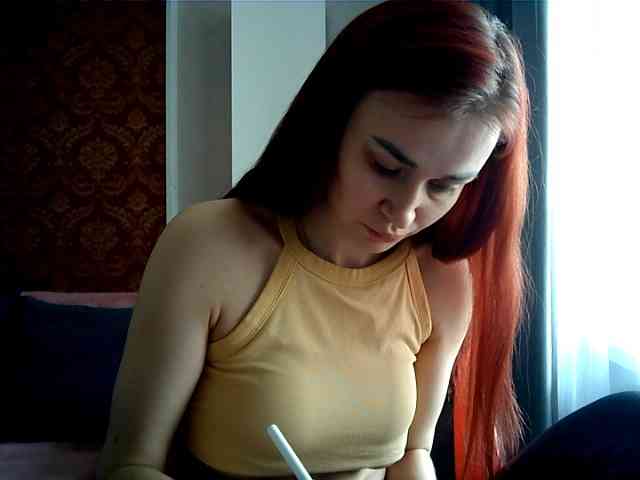 SweetQueen11 webcam