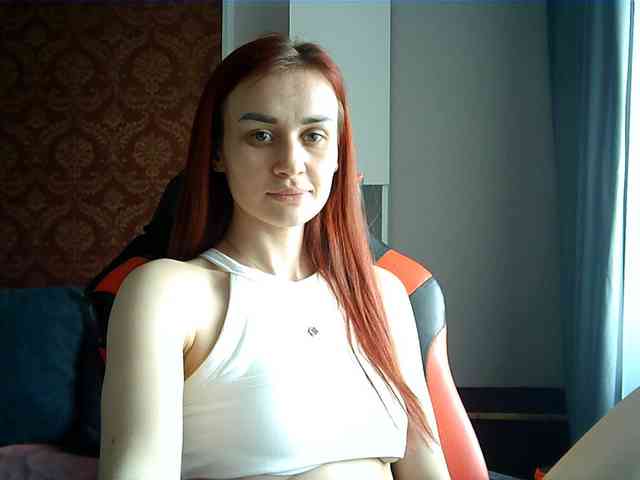 SweetQueen11 webcam