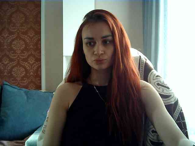 SweetQueen11 webcam