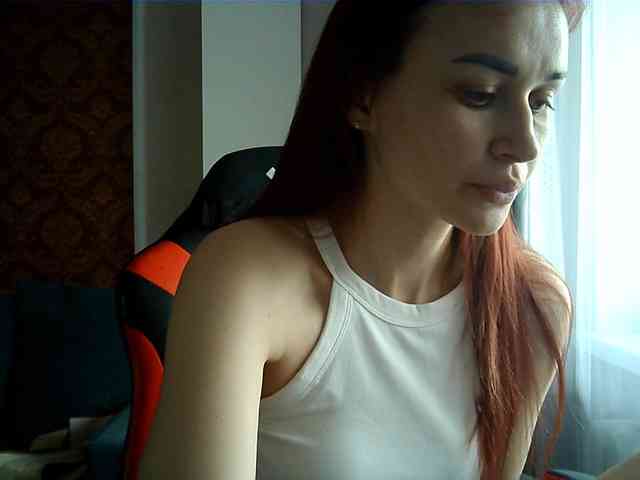 SweetQueen11 webcam