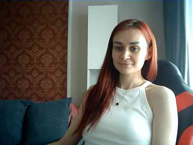SweetQueen11 Live Webcam on BongaCams