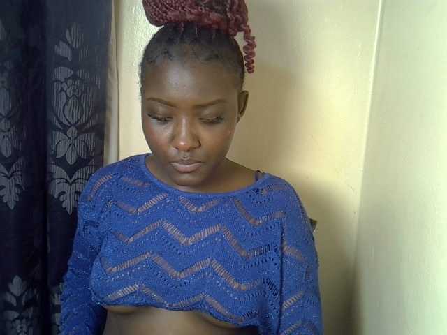 EbonyBarbiee's BongaCams show and profile