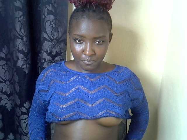 EbonyBarbiee's BongaCams show and profile