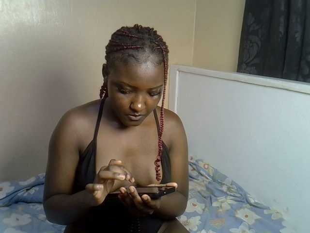 EbonyBarbiee's BongaCams show and profile