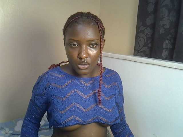 EbonyBarbiee's BongaCams show and profile