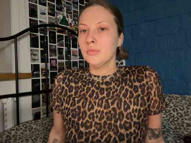 Marylu111 webcam