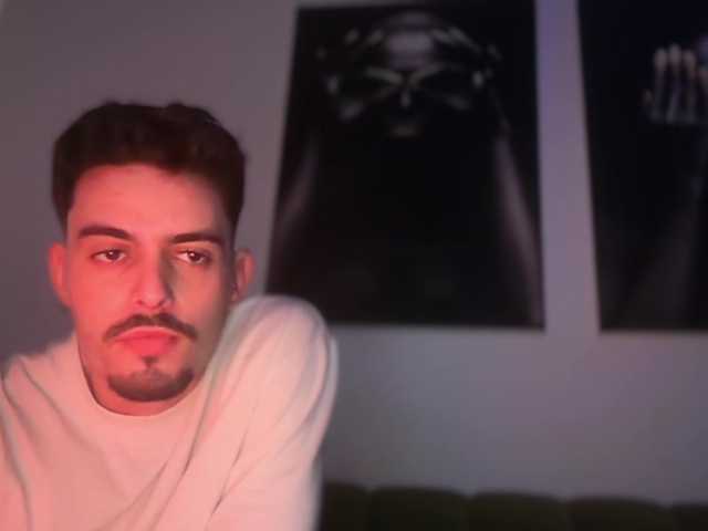 KevinAndMaria's BongaCams show and profile