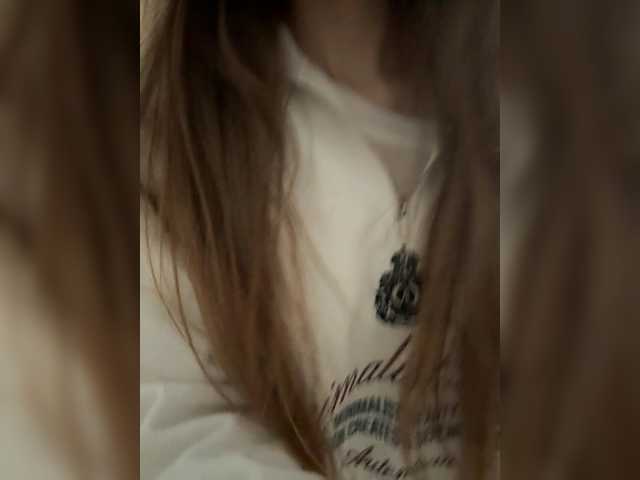 Amelia575-1's BongaCams show and profile