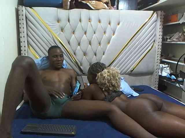 Cutypussy-beastycocky webcam