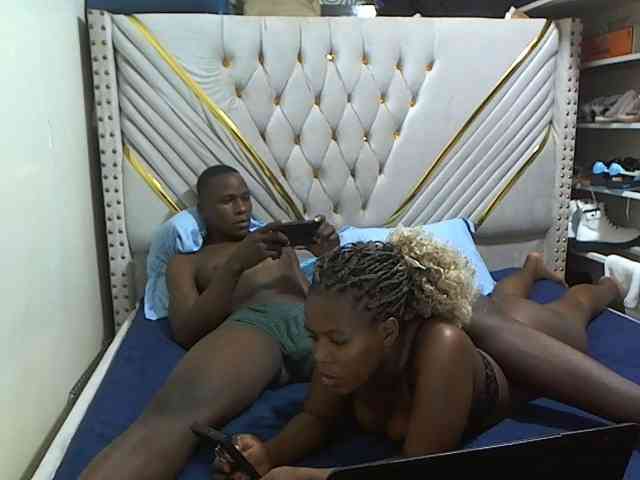 Cutypussy-beastycocky webcam