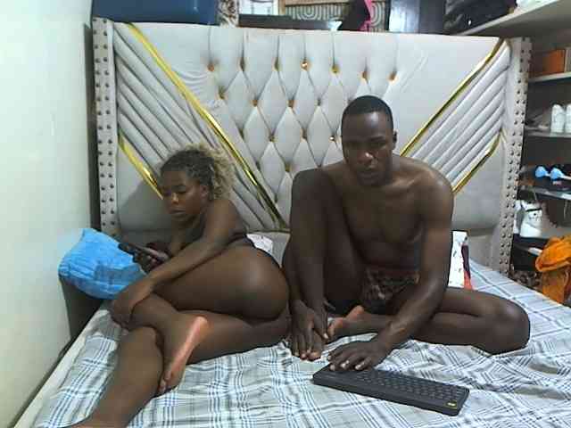 Cutypussy-beastycocky webcam