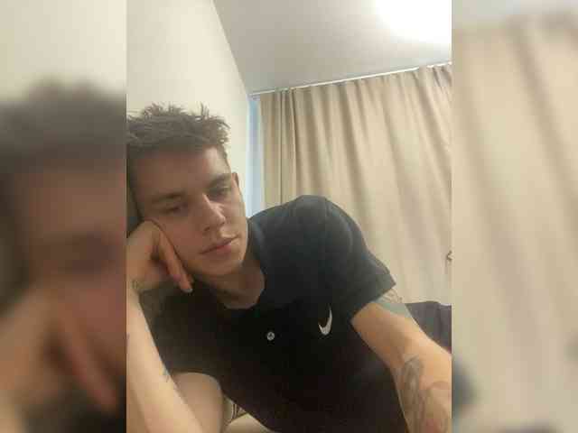 MAX-WwW Live Webcam on BongaCams