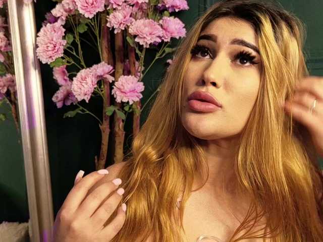  BettyVelvet chat room