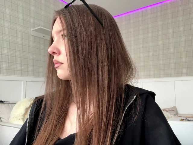 CaitlynAnawalt's BongaCams show and profile