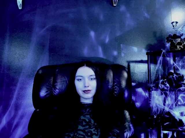 MissToxic's BongaCams show and profile