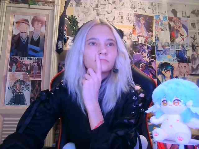 LoiseOvington webcam