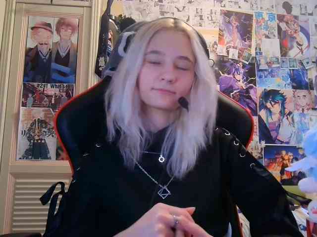 LoiseOvington webcam