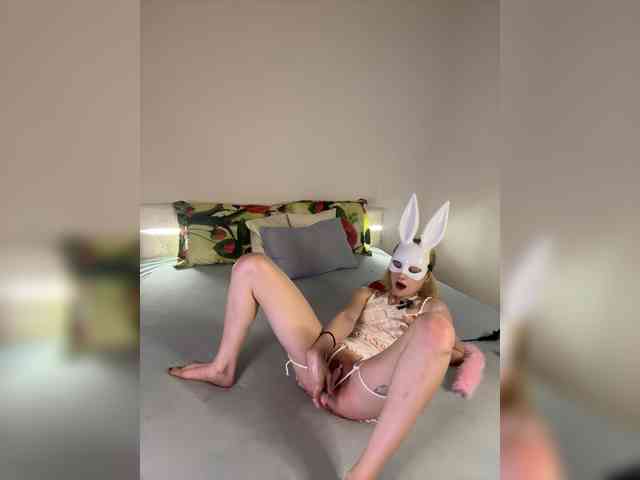 MaskedBabesVIP webcam