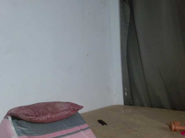 Angelamontes Live Cam on BongaCams