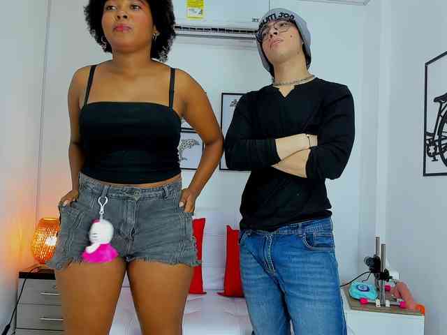 chikicarm Live Webcam on BongaCams