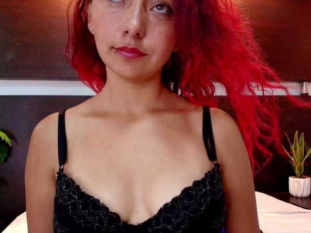 Lila-Monroe's BongaCams show and profile