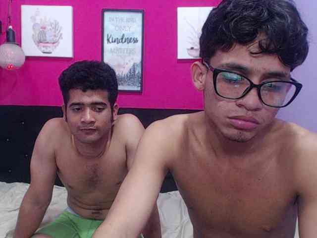 TWINKSEXO