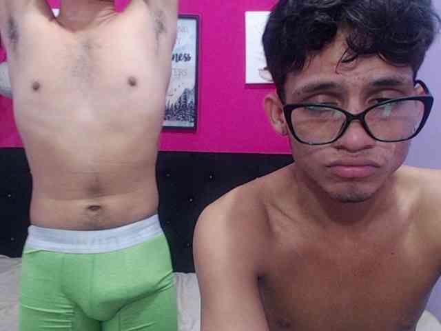 TWINKSEXO
