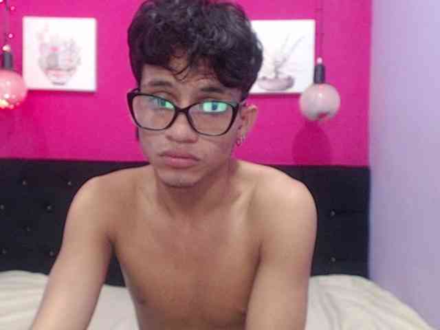 TWINKSEXO Live Webcam on BongaCams