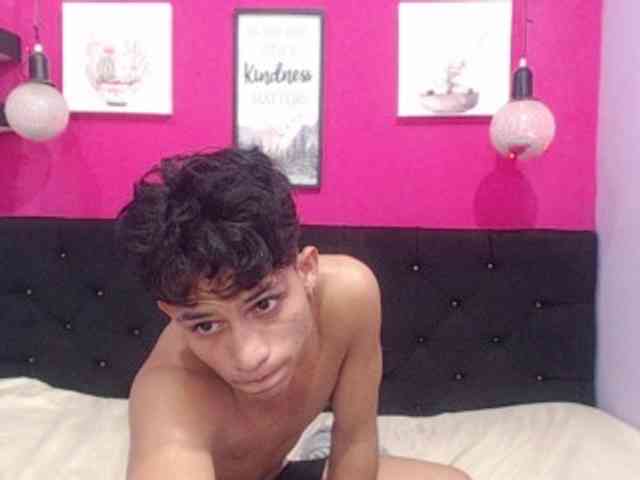 TWINKSEXO Live Webcam on BongaCams