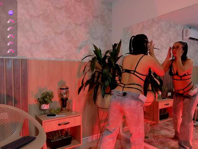 Liria-sweetie's BongaCams show and profile