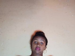 Victoria33's Live Webcam