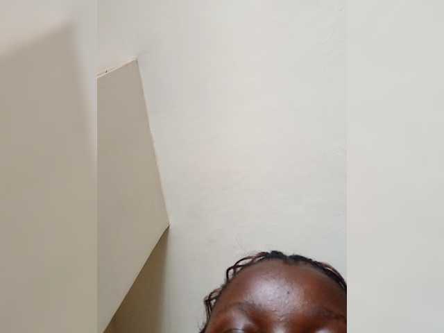 Profile and Statistics for Zoe-Valerie on BongaCams