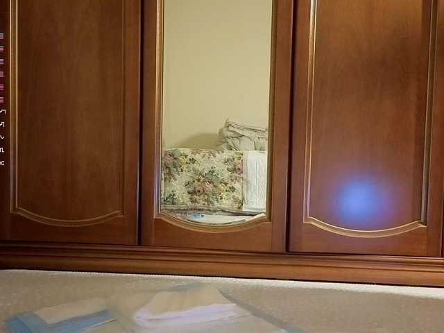 Crazy1one's BongaCams show and profile