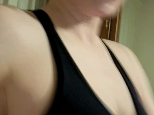 Crazy1one's BongaCams show and profile