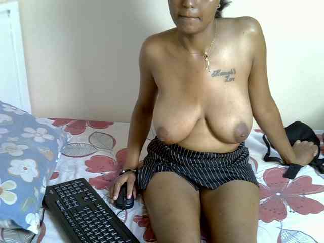 BunnyBlisss Live Webcam on BongaCams