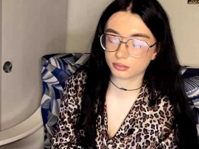 ReikoRizzardo's BongaCams show and profile