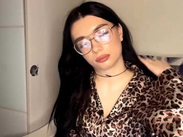 ReikoRizzardo's BongaCams show and profile