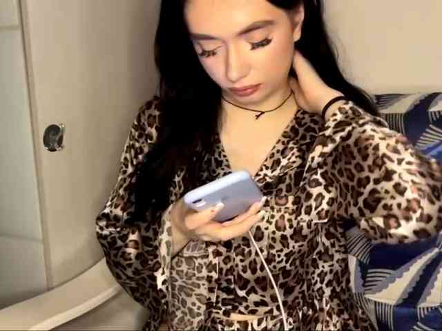 ReikoRizzardo webcam