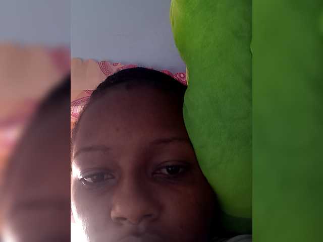 Janielebony Live Cam on BongaCams