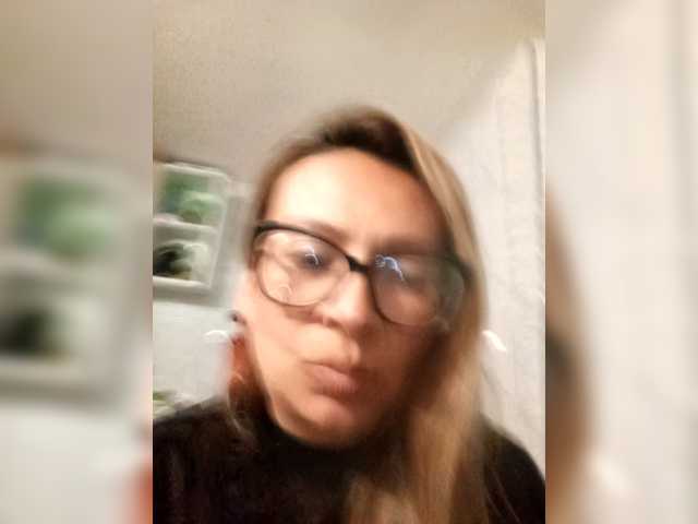 evangeline16's BongaCams show and profile