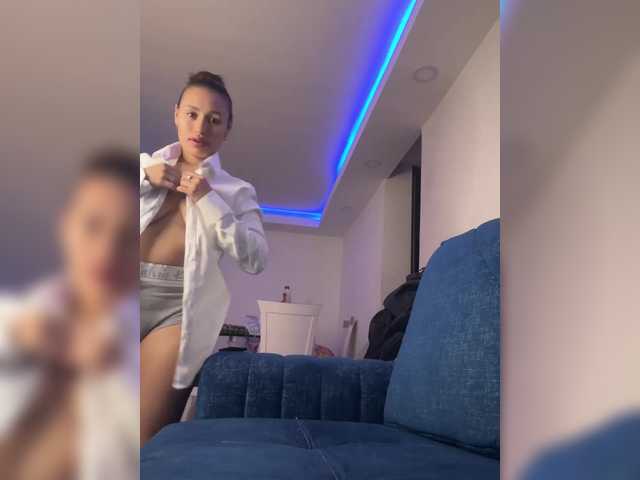  VictoriaHils chat room