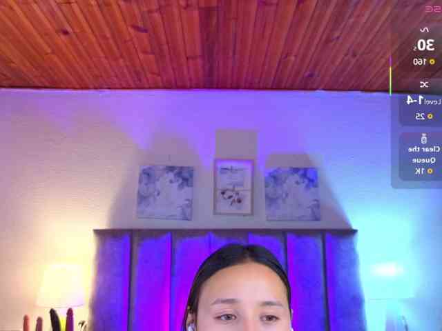 VictoriaHils Live Webcam on BongaCams