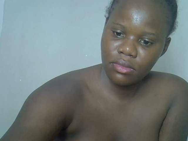 Smilingpussy's BongaCams show and profile