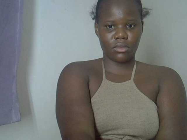 Smilingpussy's BongaCams show and profile