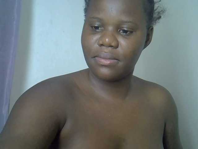 Smilingpussy's BongaCams show and profile