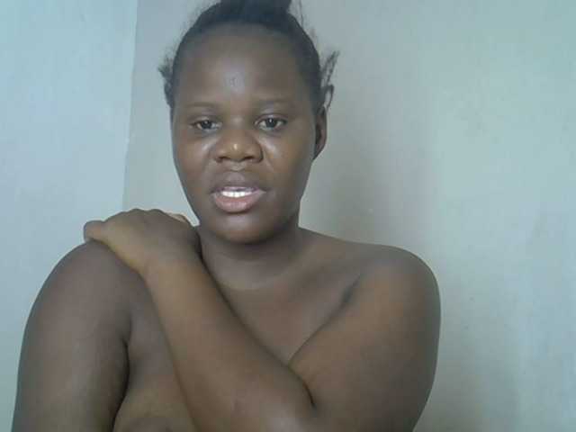 Smilingpussy's BongaCams show and profile