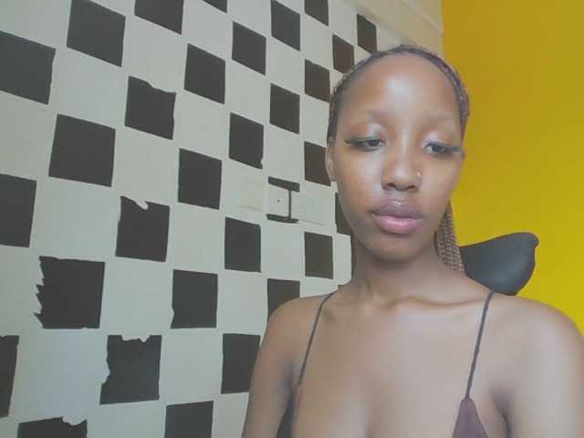 favouritemuse Live Cam on BongaCams