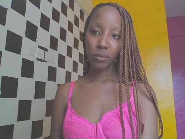 favouritemuse Live Webcam on BongaCams